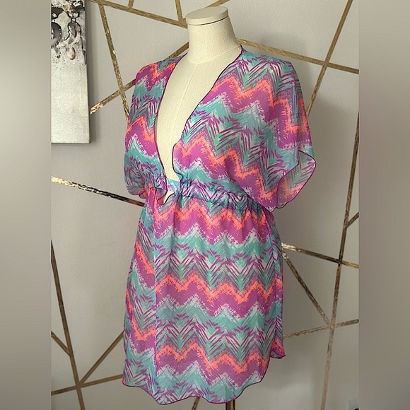 Miken Colorful Chevron Pattern Cover-Up (870) - Picture 4 of 10
